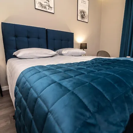 Azzurro Apartmán *