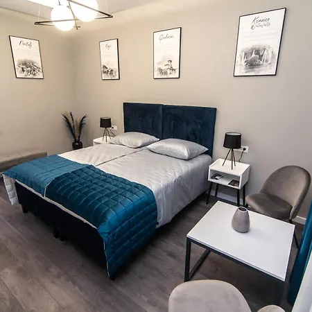 Azzurro Apartment